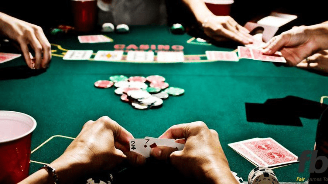 Bluff là gì? Kỹ thuật đánh lừa đối thủ đỉnh cao